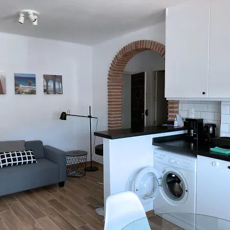 Capri 32 Menyber * Nerja